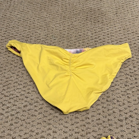 Becca Reversible Bikini - Picture 3 of 5